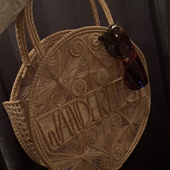 Wonderlust handmade bag The art work on this item is a summer must have. - Picture 6 of 7